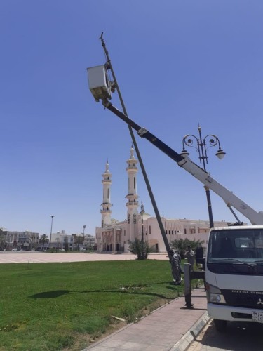 أمانة تبوك تنهي خلال فترة منع التجول صيانة وتأهيل عدد من المتنزهات العامة وزراعة مليون زهرة في شوارع المنطقة