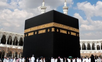 تعتبر فريده من نوعها(ظاهرة فلكية) رُصدت فوق الكعبة مع غروب شمس الخميس