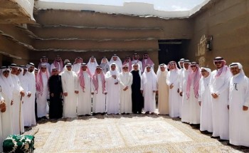 30 مسؤولا ورجل أعمال وكاتب يستنفرون من أجل أبها 30 مسؤولا ورجل أعمال وكاتب يستنفرون من أجل أبها