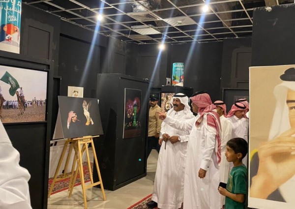 ثقافة وفنون الحدود الشمالية تقيم معرض فني بمناسبة اليوم الوطني 93 للمملكة
