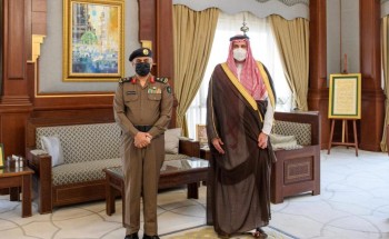 أمير المدينة المنورة يستقبل مدير الدفاع المدني بالمنطقة أمير المدينة المنورة يستقبل مدير الدفاع المدني بالمنطقة