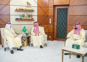 أمير الشرقية يستقبل الرئيس التنفيذي لـ «سابل» ويطّلع على دورها في تعزيز أمن الحبوب أمير الشرقية يستقبل الرئيس التنفيذي لـ «سابل» ويطّلع على دورها في تعزيز أمن الحبوب