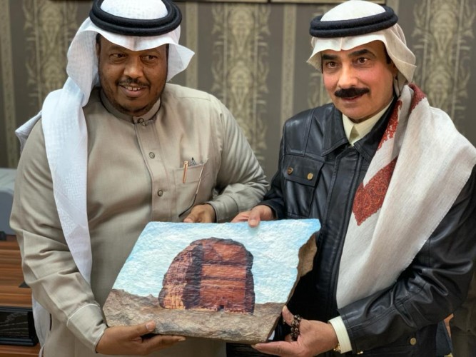بحضور أعضاء الشرف..رئيس نادي العلا،يستقبل رجل الأعمال ناصر العديلي