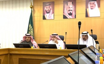 اللهيبي يؤكد على الاهتمام بما يقدم داخل حجر الدراسة اللهيبي يؤكد على الاهتمام بما يقدم داخل حجر الدراسة
