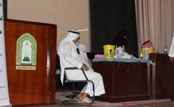 الشؤون الإسلامية بالرياض تنظم حملة تطعيم ضد الأنفلونزا الموسمية لمنسوبيها الشؤون الإسلامية بالرياض تنظم حملة تطعيم ضد الأنفلونزا الموسمية لمنسوبيها