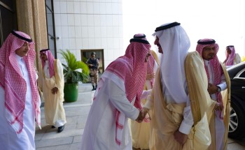 أمير الشرقية يستقبل قيادات ومنسوبي الإمارة المهنئيين بعيد الأضحى المبارك أمير الشرقية يستقبل قيادات ومنسوبي الإمارة المهنئيين بعيد الأضحى المبارك