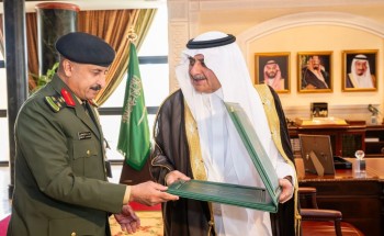 أمير تبوك يتسلّم تقرير «سجون المنطقة 2024» ويبارك تحقيق المركز الثاني في جائزة التميز
