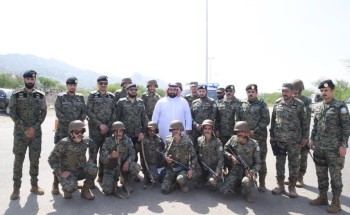 الأمير محمد بن عبدالعزيز يتفقد قوة الأفواج بالعارضة والنقاط المتقدمة بالشريط الحدودي مع بدء مهام عملهم .. الأمير محمد بن عبدالعزيز يتفقد قوة الأفواج بالعارضة والنقاط المتقدمة بالشريط الحدودي مع بدء مهام عملهم ..