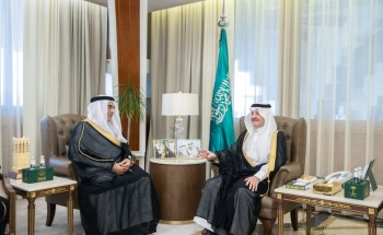 أمير الشرقية يكرم الجهات الداعمة لمهرجان ربيع النعيرية (21)