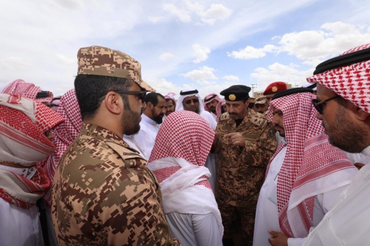 مدير الإدارة العامة للمجاهدين ينقل تعازي الأمير عبدالعزيز بن سعود لذوي القحطاني والحجريه