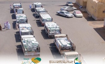 استمراراً للعطاء .. بر أملج تسير قافلة للمراكز في مبادرة “يداً بيد” استمراراً للعطاء .. بر أملج تسير قافلة للمراكز في مبادرة “يداً بيد”