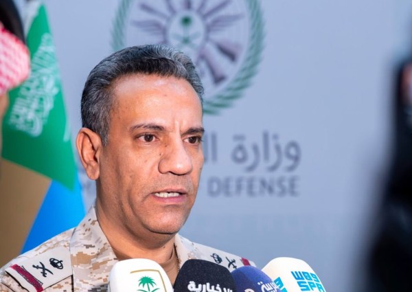“لن نتهاون في حماية المملكة” .. التحالف: الحوثيون يواصلون استهداف المدن السعودية بالصواريخ والمسيرات “لن نتهاون في حماية المملكة” .. التحالف: الحوثيون يواصلون استهداف المدن السعودية بالصواريخ والمسيرات