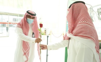 أثناء معايدة منسوبي الإدارة .. مدير تعليم صبيا الدكتور الخرمي “يبارك للقيادة نجاح موسم الحج”