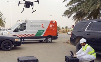 شاهد.. “أمانة القصيم” تستخدم طائرة “درون” لمراقبة درجة حرارة المتسوقين
