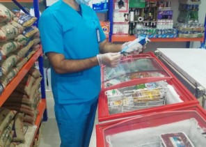 أمانة الشرقية تسجل 44 مخالفة للتدابير الصحية وتكدس في الأسواق المركزية أمس الاثنين أمانة الشرقية تسجل 44 مخالفة للتدابير الصحية وتكدس في الأسواق المركزية أمس الاثنين