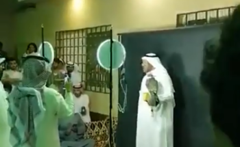 شاهد.. بيع أغلى “فرخة شاهين” على مستوى مزادات الخليج العربي شاهد.. بيع أغلى “فرخة شاهين” على مستوى مزادات الخليج العربي