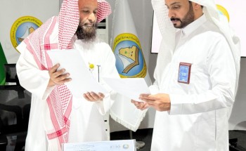 مدير عام فرع الرئاسة العامة لهيئة الأمر بالمعروف بالمنطقة الشرقية يزور رئيس المركز و مدير الجمارك بالبطحاء مدير عام فرع الرئاسة العامة لهيئة الأمر بالمعروف بالمنطقة الشرقية يزور رئيس المركز و مدير الجمارك بالبطحاء