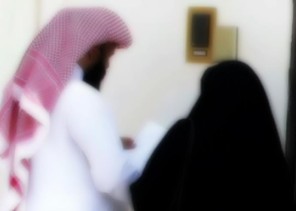 جدال كبير على الهواء حول جواز وضع عصمة الطلاق بيد المرأة (فيديو)
