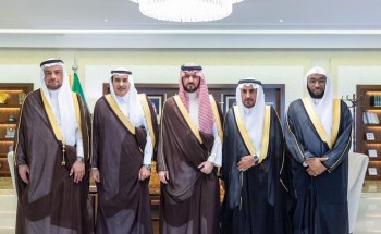 نائب أمير الشرقية يستقبل رئيس «جمعية نور».. ويطلع على تقرير برامج وأنشطة الجمعية لعام 2024 نائب أمير الشرقية يستقبل رئيس «جمعية نور».. ويطلع على تقرير برامج وأنشطة الجمعية لعام 2024