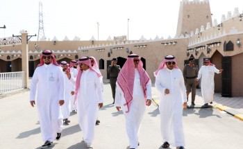 محافظ النعيرية يتفقد سير أعمال استعدادات الجهات في مهرجان ربيع النعيرية في نسخته الواحدة والعشرين