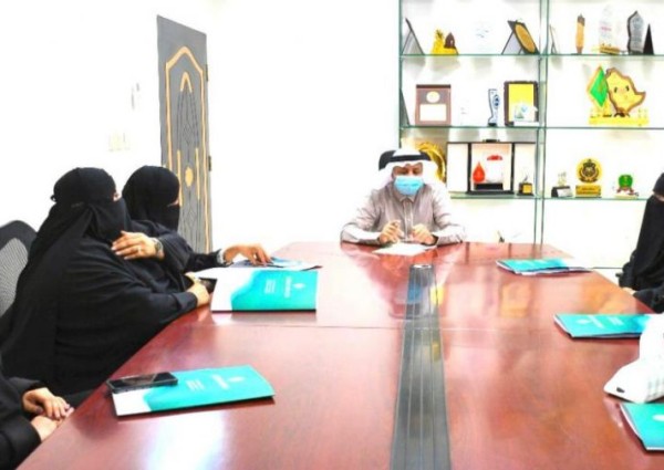 رئيسة وأعضاء مجلس إدارة جمعية الملك فهد الخيرية النسائية بجازان يزورون لجنة التنمية الاجتماعية الأهلية بأبوعريش رئيسة وأعضاء مجلس إدارة جمعية الملك فهد الخيرية النسائية بجازان يزورون لجنة التنمية الاجتماعية الأهلية بأبوعريش
