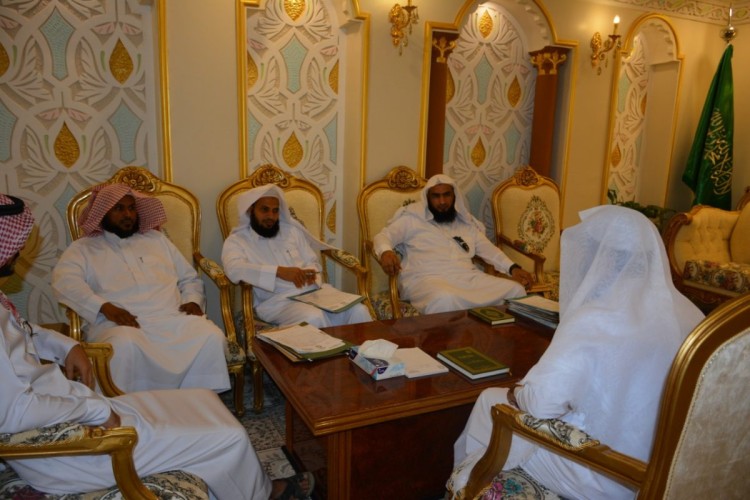 لجنة مقابلة الخطباء تعقد في جازان