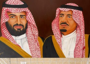 لقاء مع الفنانة التشكيلية الاستاذة خديجة هرملي لقاء مع الفنانة التشكيلية الاستاذة خديجة هرملي