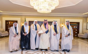 نائب أمير الشرقية يطلع على أعمال جمعية الدعوة والإرشاد وتوعية الجاليات بالأحساء نائب أمير الشرقية يطلع على أعمال جمعية الدعوة والإرشاد وتوعية الجاليات بالأحساء