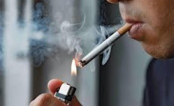 هل المدخن المصاب بكرونا ينشر فيروس كورونا أكثر  من غيره؟ .. الصحة تجيب