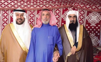 “الشيخ بن قعبوب “يقيم مأدبة على شرف قبائل غامد “الشيخ بن قعبوب “يقيم مأدبة على شرف قبائل غامد
