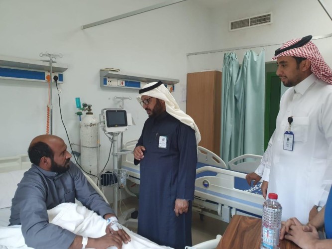 مدير عام الشؤون الصحية بالرياض يزور مستشفى الرين العام