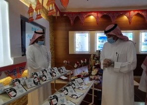 ضمن حملة يداً بيد .. محافظ أملج يشهد مبادرة “فرحة عيد” بجمعية البر