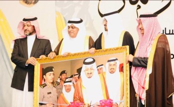 تعليم عسير يكرم مدير التعليم “آل كركمان”