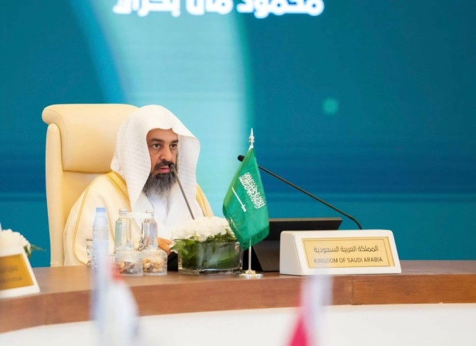 أول تعليق من الدكتور عواد العنزي بعد صدور قرار مجلس الوزراء بترقيته للمرتبة الخامسة عشر بوزارة الشؤون الإسلامية