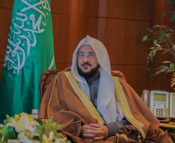 وزير الشؤون الإسلامية: ولي العهد يقوم بعمل جبَار في تطوير وتحسين البيئة التشريعية