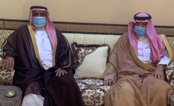 محافظ محافظة السليمي يعايد على عدداً من المواطنين في منازلهم بالمحافظة وبعض المراكز محافظ محافظة السليمي يعايد على عدداً من المواطنين في منازلهم بالمحافظة وبعض المراكز