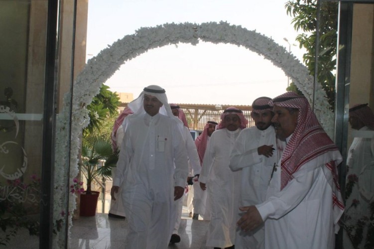 زيارة مساعد وزير العمل والتنمية الاجتماعيه لمركز التأهيل الشامل في البكيرية