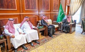 سمو نائب أمير منطقة حائل يستقبل مؤسسي جائزة ” تمرا ” وأمينها سمو نائب أمير منطقة حائل يستقبل مؤسسي جائزة ” تمرا ” وأمينها