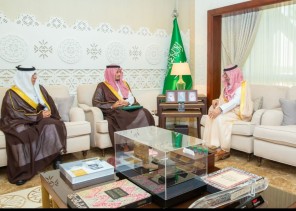 نائب أمير الشرقية يستقبل رئيس هيئة المسرح والفنون الادائية نائب أمير الشرقية يستقبل رئيس هيئة المسرح والفنون الادائية