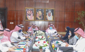 أمير الباحة يلتقي رئيس صندوق التنمية السياحي أمير الباحة يلتقي رئيس صندوق التنمية السياحي
