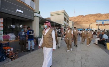 ضمن حملة «وطهّر بيتي».. متطوعون يساندون الرقابة الميدانية على منشآت مشعر منى ضمن حملة «وطهّر بيتي».. متطوعون يساندون الرقابة الميدانية على منشآت مشعر منى