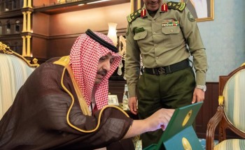 جوازات الباحة تقدم خدمة ابشر في مستشفى الملك فهد بالباحة جوازات الباحة تقدم خدمة ابشر في مستشفى الملك فهد بالباحة