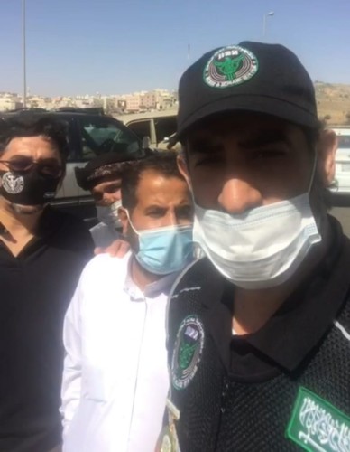 أعضاء جمعية ساعد للبحث والإنقاذ بالطائف يعثرون على الفتاة المفقودة في وقت وجيز