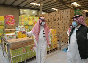 مدير عام “هدف” يؤكد خلال زيارته لمصنع ستار للأغذية بحائل على التشارك وتوجيه الدعم لرفع نسب التوطين مدير عام “هدف” يؤكد خلال زيارته لمصنع ستار للأغذية بحائل على التشارك وتوجيه الدعم لرفع نسب التوطين