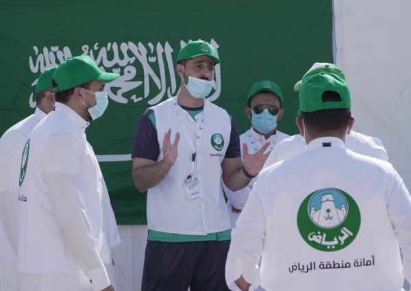 أمانة الرياض: أكثر من 500 متطوع يشاركون في فعالية “يالله نزرع” احتفاءً باليوم الوطني أمانة الرياض: أكثر من 500 متطوع يشاركون في فعالية “يالله نزرع” احتفاءً باليوم الوطني