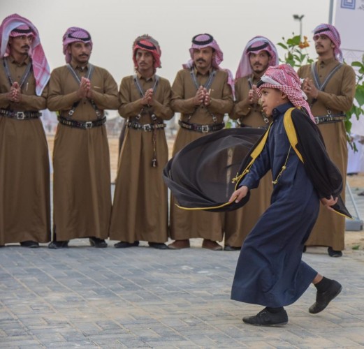 رقصة الدحية من الحماسة إلى الأفراح في “سفاري بقيق” الرابع