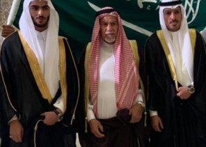 “الشيخ “عبدالله بن عيد عوض العرعري” يحتفل بـ”زواج” أبناءه “حمود” و “مشهور” في قاعة الفردوس بـ”جدة” “الشيخ “عبدالله بن عيد عوض العرعري” يحتفل بـ”زواج” أبناءه “حمود” و “مشهور” في قاعة الفردوس بـ”جدة”