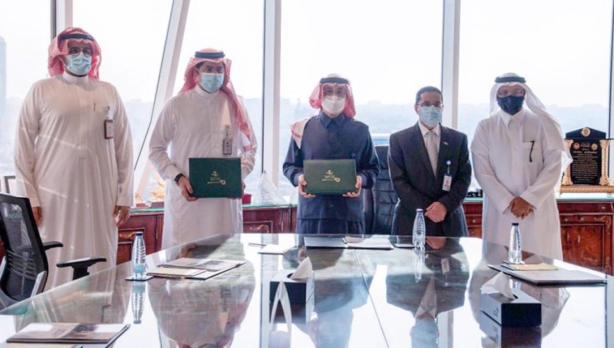 وقعتها (إيثار) مع مجمع الدمام الطبي  اتفاقية لدعم مرضى القصور الكلوى والفشل العضوي بالشرقية