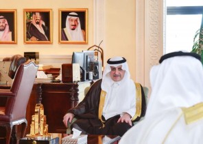 أمير تبوك يلتقي مدير مطار الأمير سلطان بن عبدالعزيز الدولي أمير تبوك يلتقي مدير مطار الأمير سلطان بن عبدالعزيز الدولي