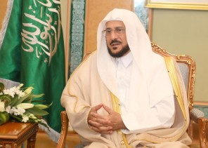 وزير الشؤون الإسلامية سيكتب التاريخ بمداد من ذهب جهود العاملين بقطاعات الصحة بالمملكة فلهم الدعاء والثناء العاطر وزير الشؤون الإسلامية سيكتب التاريخ بمداد من ذهب جهود العاملين بقطاعات الصحة بالمملكة فلهم الدعاء والثناء العاطر